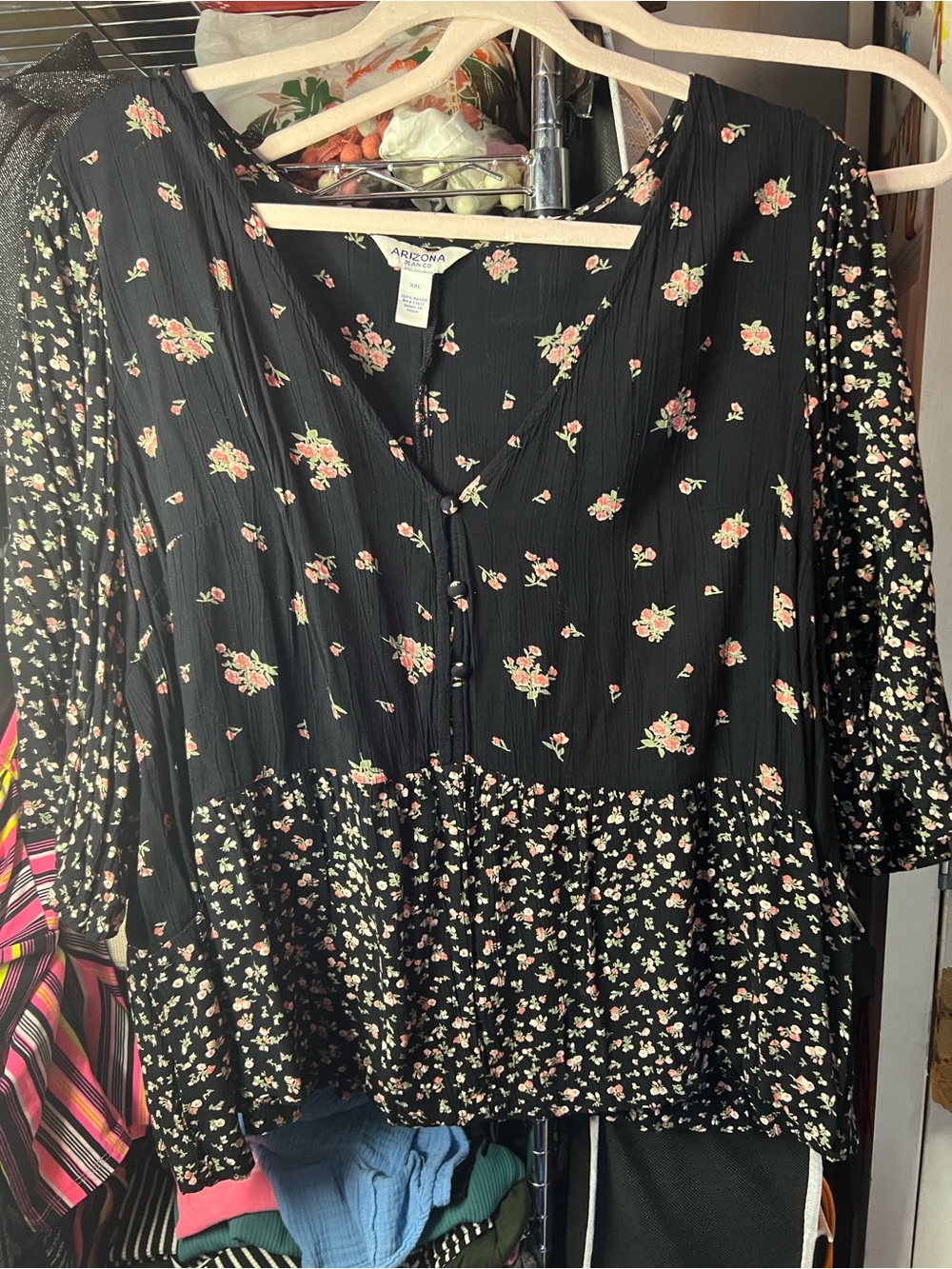 Arizona Jean Company Black Floral V-Neck Button Peasant Top